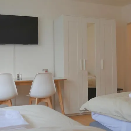 Gemuetliche Wohnung Mit 3 Boxspringbetten + Wlan 오스나브루크