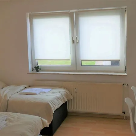 Gemuetliche Wohnung Mit 3 Boxspringbetten + Wlan *