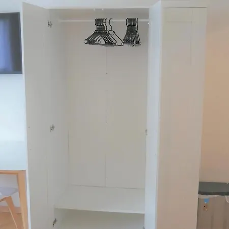 Gemuetliche Wohnung Mit 3 Boxspringbetten + Wlan